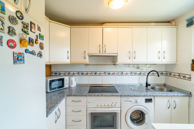 16-317557bb7e2188a8aa46ac18dbb2ee07-180