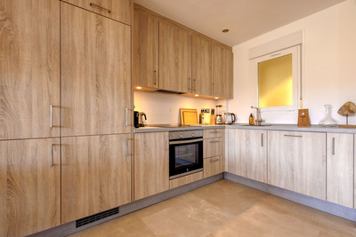 16-317557bb7e2188a8aa46ac18dbb2ee07-218