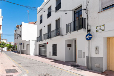 16-317557bb7e2188a8aa46ac18dbb2ee07-224