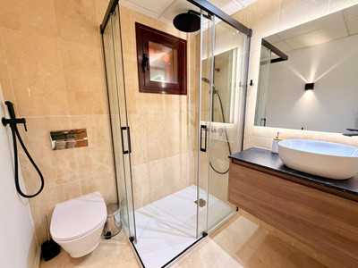 17-7708277deb3535695b20726946fee552-212