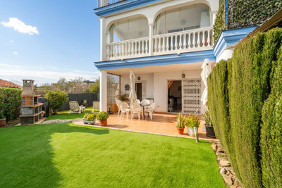 40-cb6280fc5cc9a206192aff4052055521-18